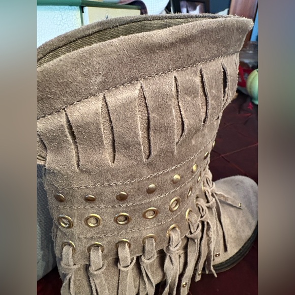 #158 guest fringe boots in size 6 - Picture 5 of 12
